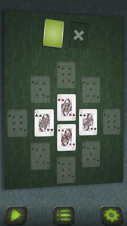 Reinas en cautiverio (Captive Queens solitaire)